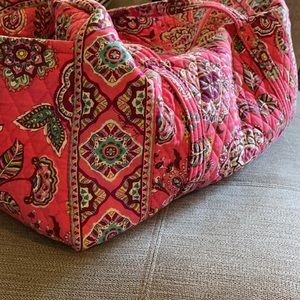 Vera Bradley large duffel bag